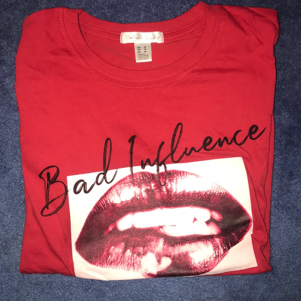 ✨graphic tee✨